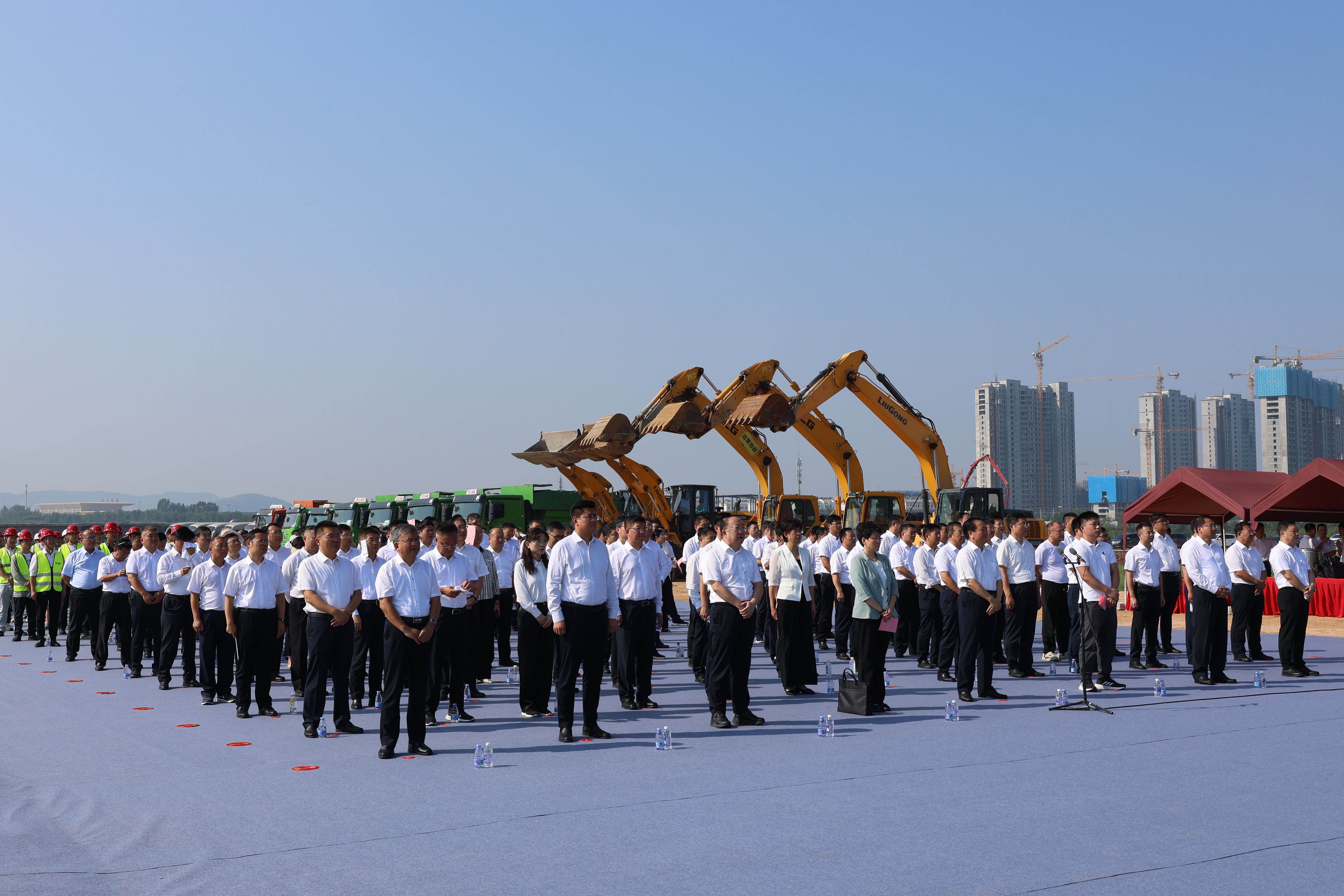 2024年秋季枣庄市高质量发展重大项目建设现场推进会在PA视讯宝得机床产业园项目召开