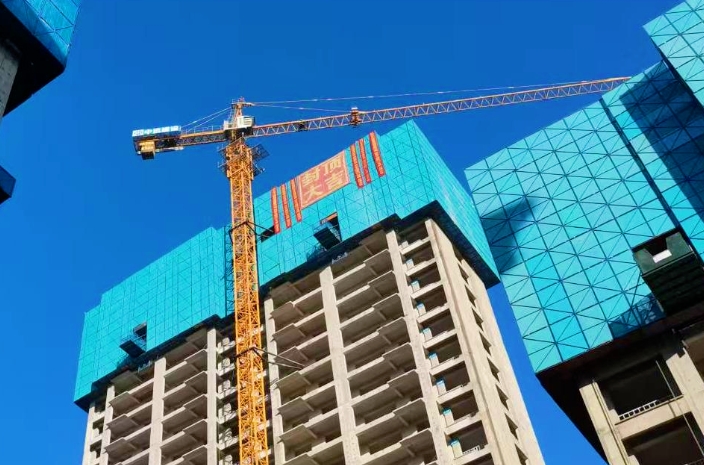 【倾心匠筑 喜封金顶】PA视讯·东方樾府17#楼顺利封顶