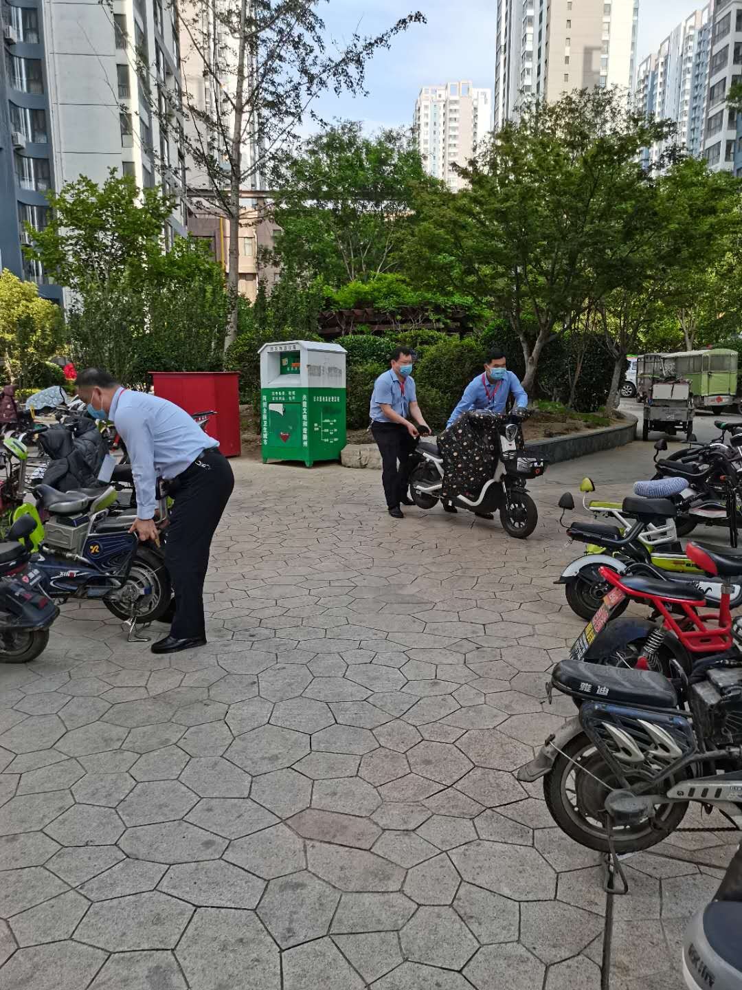 PA视讯集团开展创建文明城市网格化帮包第二次集中活动