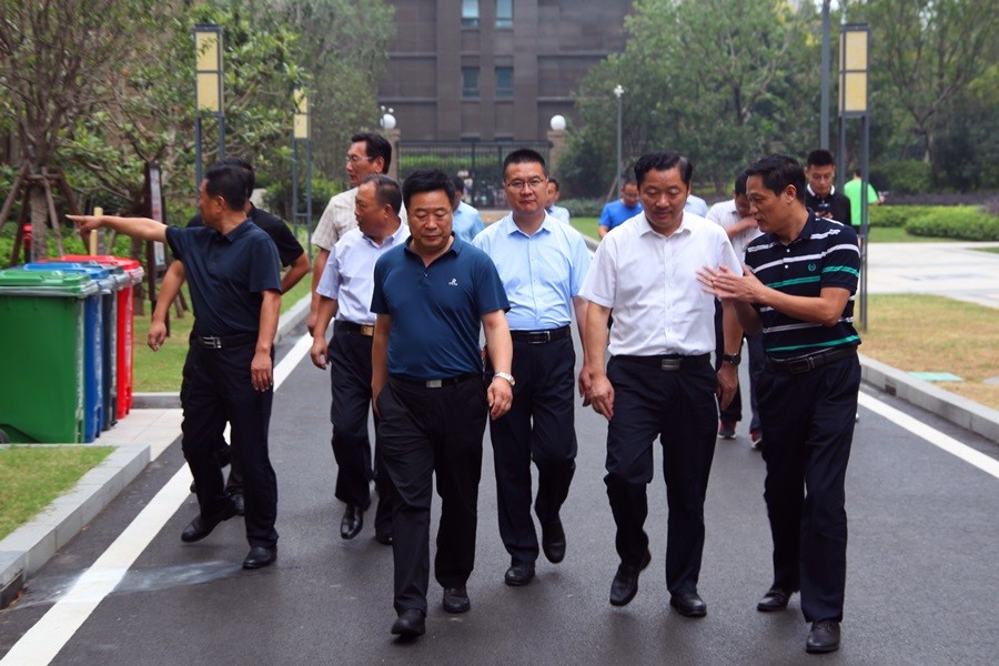 省新型城镇化暨城乡融合发展综合调研组到缇香郡小区调研