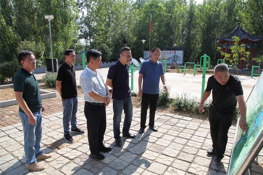 PA视讯集团到羊庄镇、龙阳镇调研第一书记工作