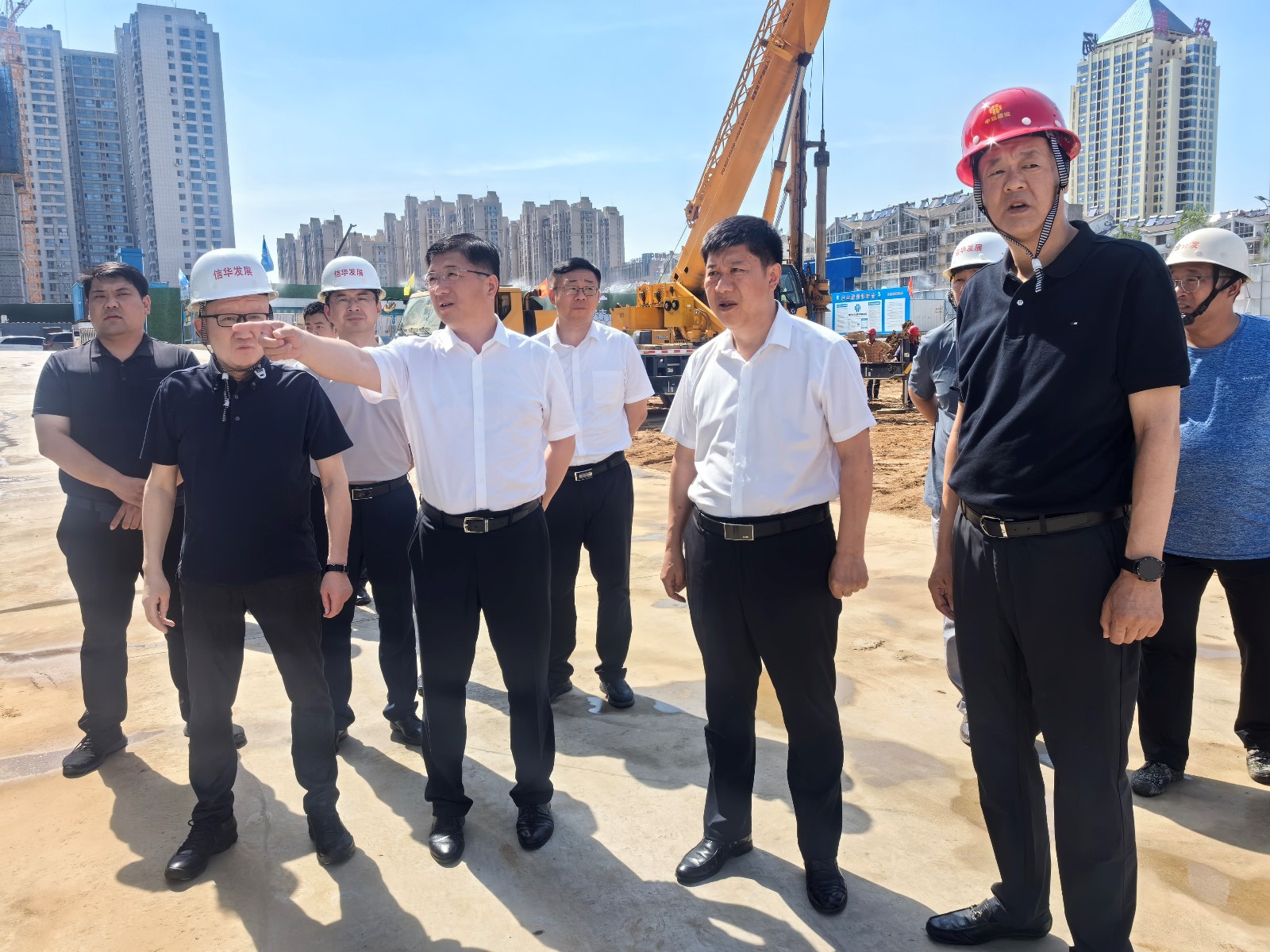 赵炜到PA视讯集团调研棚改项目推进工作